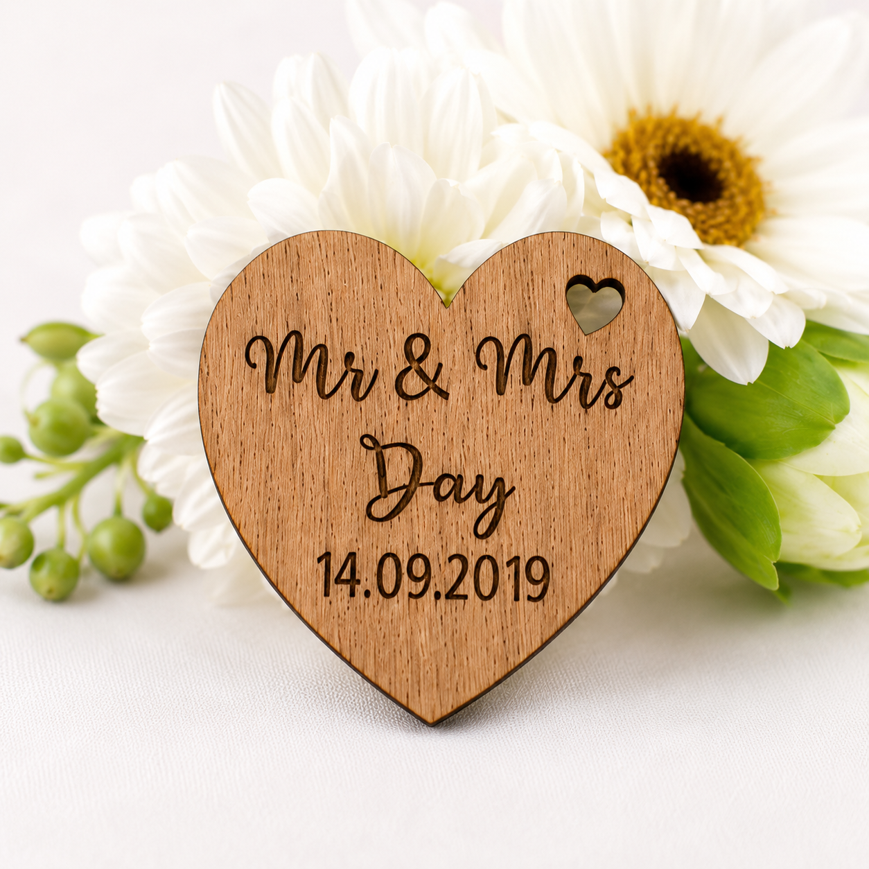 Personalised Oak Heart Wedding Favours - Image 4